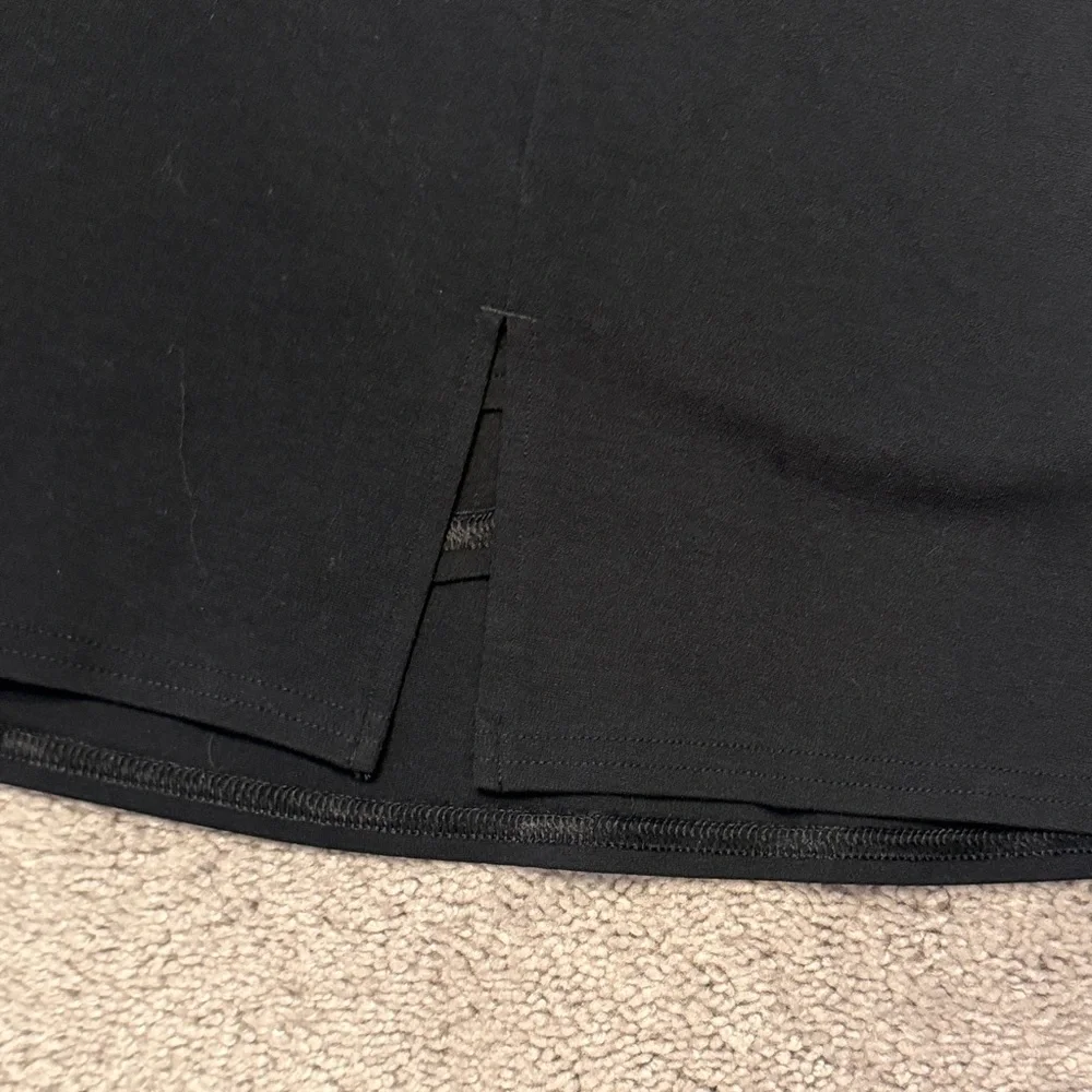 American Eagle Outfitters Black Mini Skirt with Front Slit - Picture 2 of 4